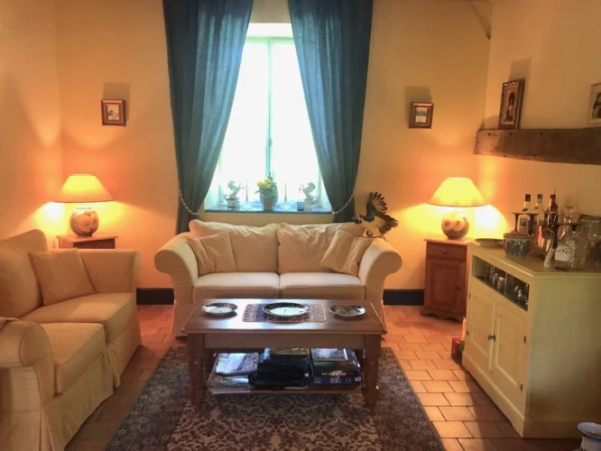 Detached 3-Bed Farmhouse, Villedieu-Les-Poeles, Manche photo 3