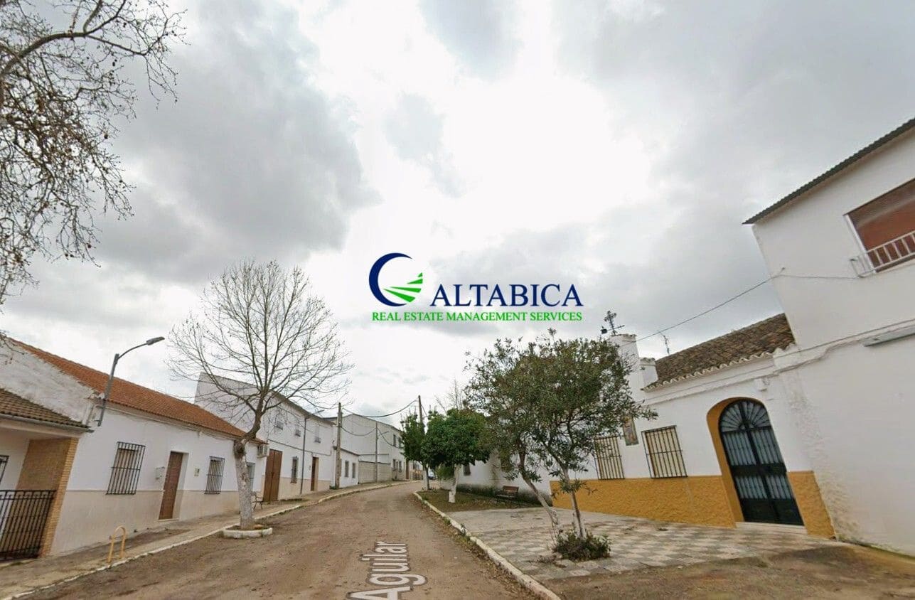 Villa for sale in La Roda de Andalucía, Seville photo 2