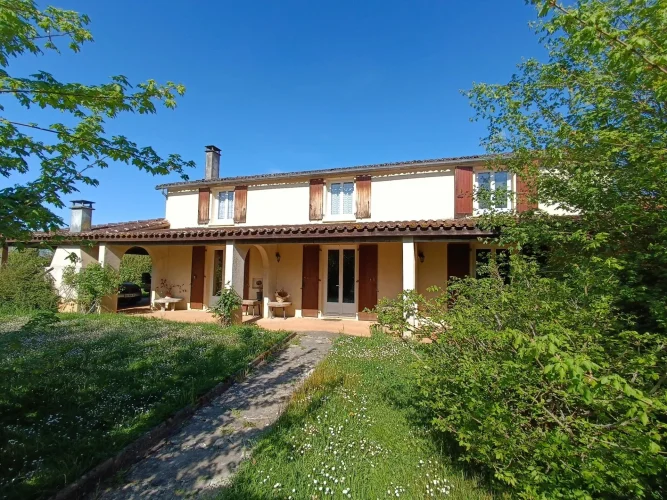 Country House Near the Lizonne Valley