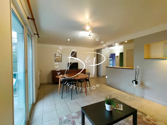 Draguignan 3-Room Apartment with Tenant in Place, Parking and Cellar photo 3
