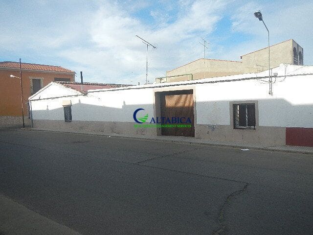 Villa for sale in Arroyo de San Serván, Badajoz photo 4