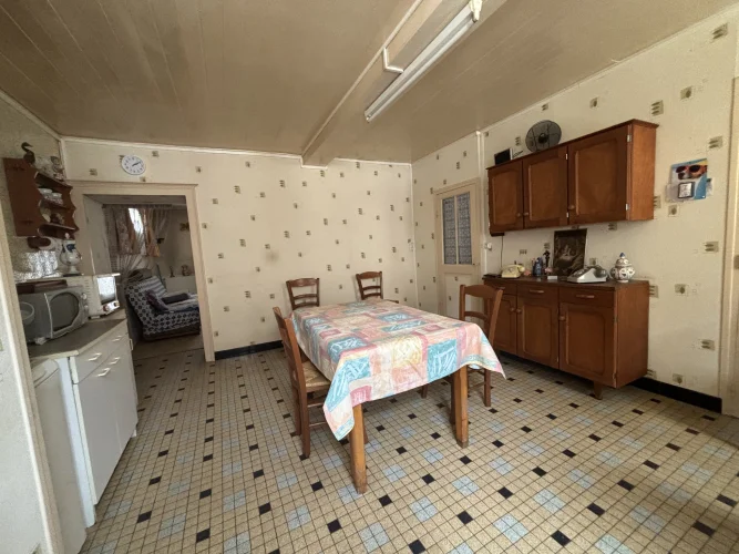Etrochey (21) House of 100 m² with Small Courtyard Near C photo 5