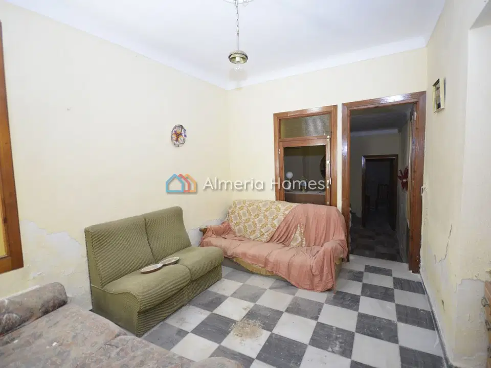 Town house in Macael, Almeria province photo 3