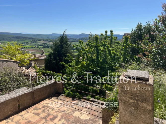 Village House with Terrace and Small Garden, in Simiane la Rotonde photo 2