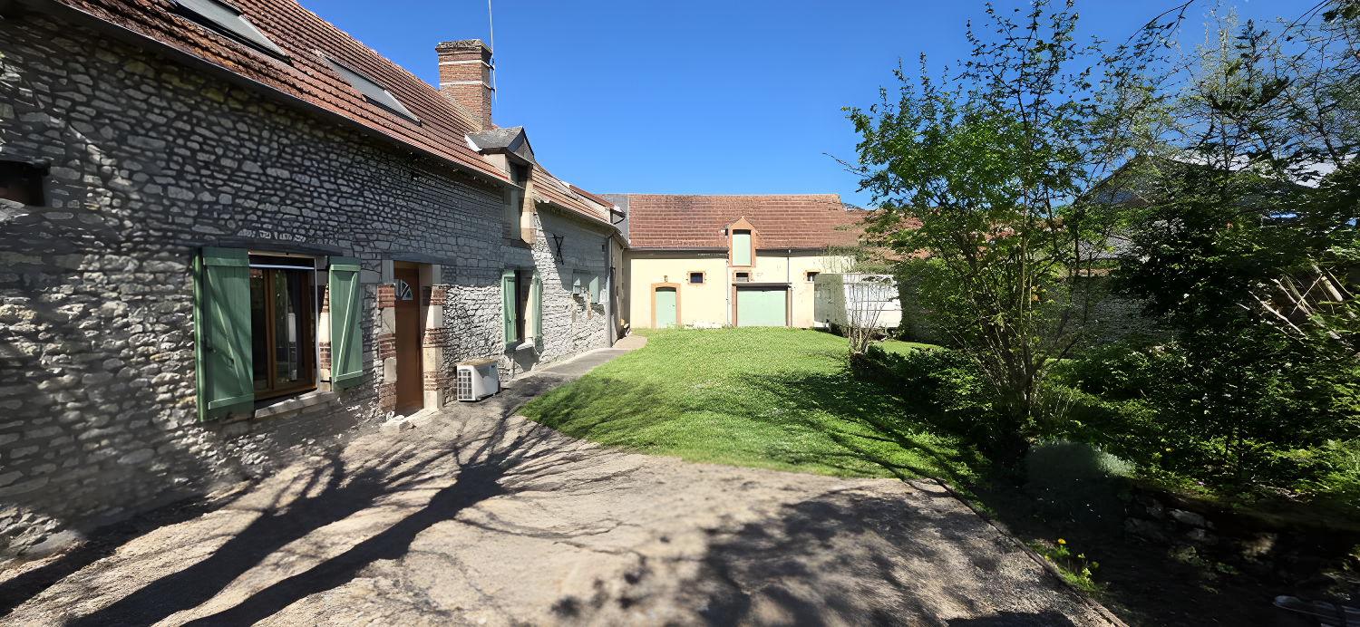 For Sale 10 Minutes from Beaumont du Gatinais Stone House