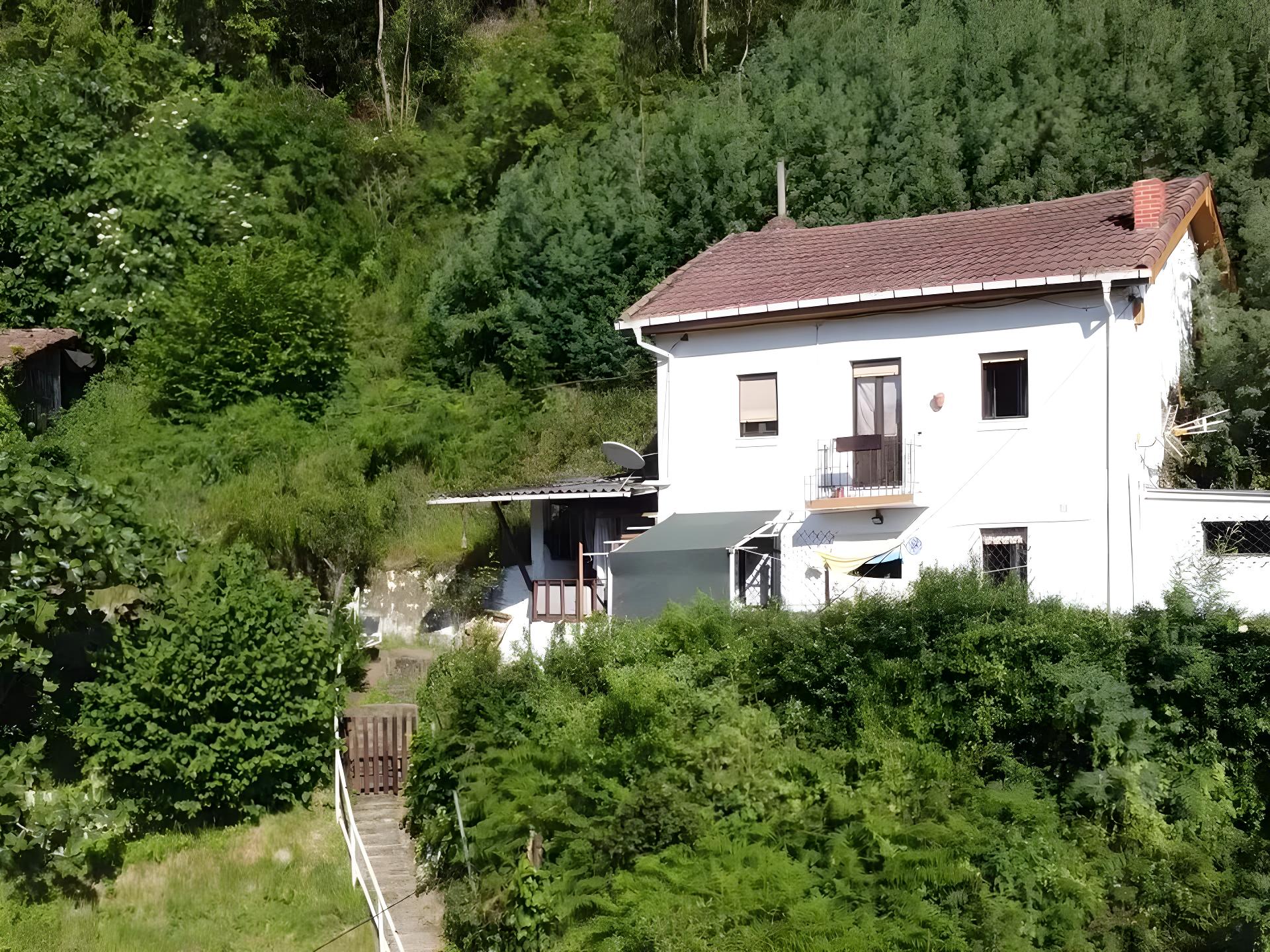 Legis Properties