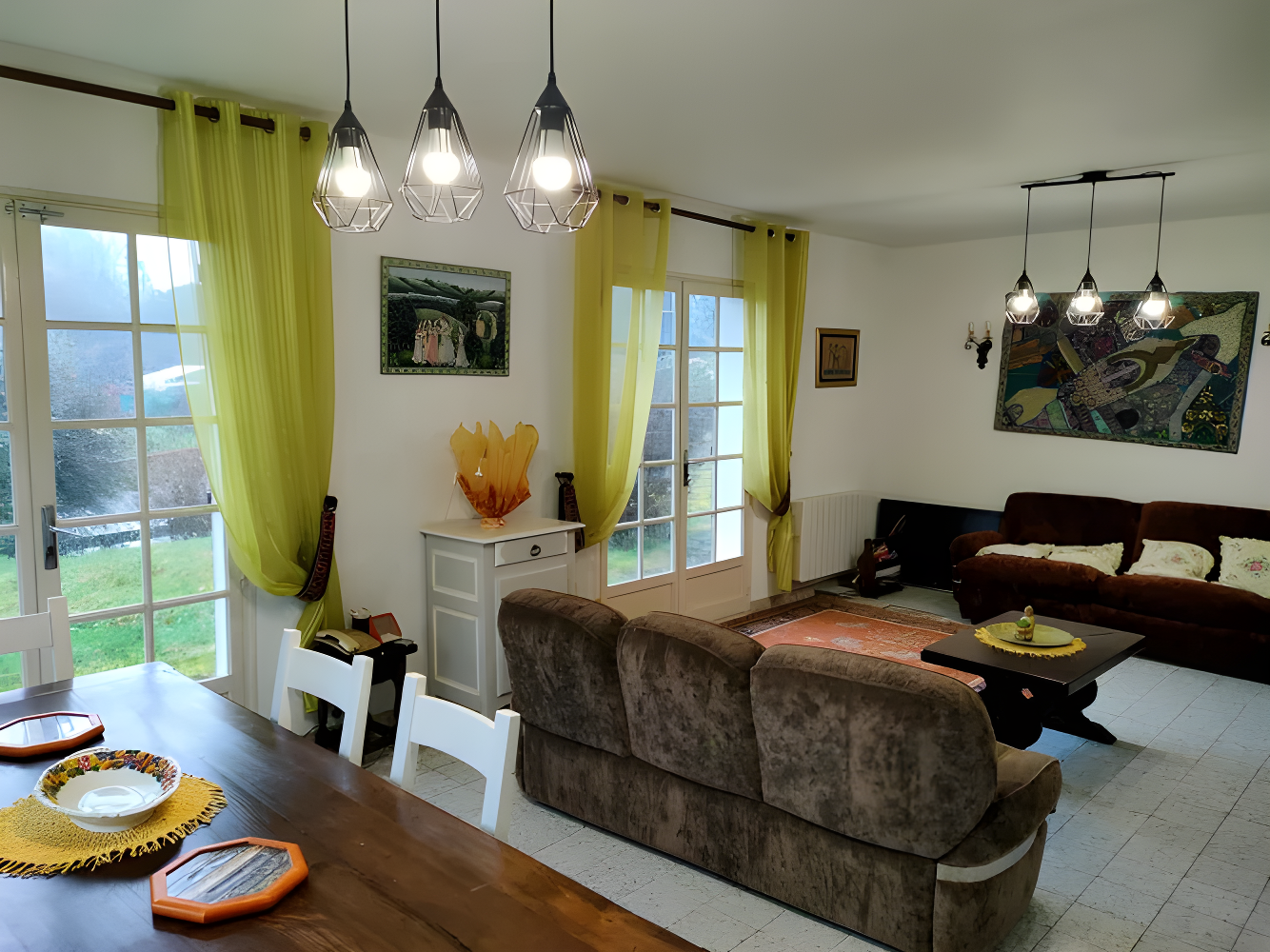 Charming House with 3 Bedrooms photo 3