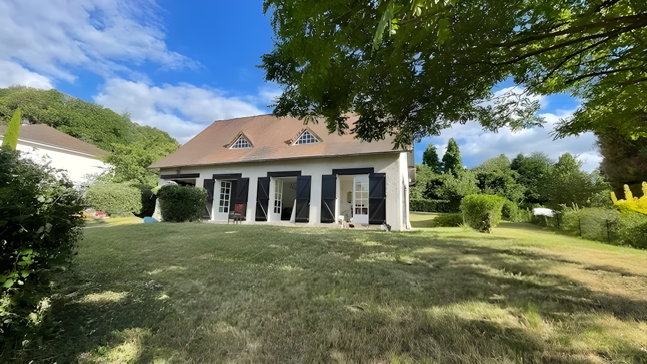 Charming House with 3 Bedrooms