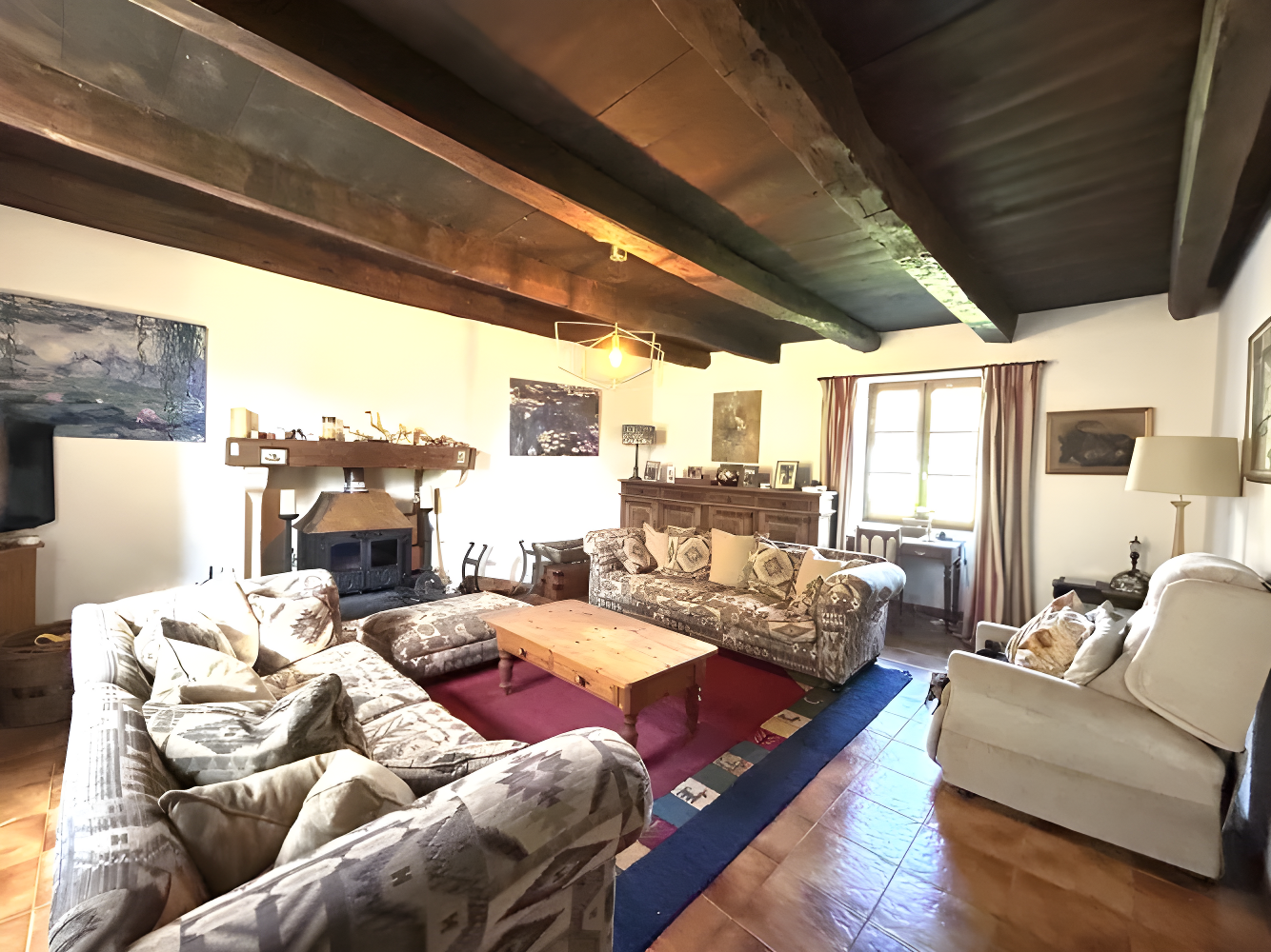 Pretty 3 Bedroom Cottage with Large Garden and Barn Close to Civray photo 3