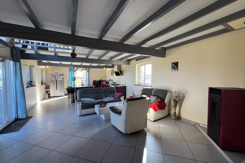 A Gorgeous Country House with Mountain Views photo 5
