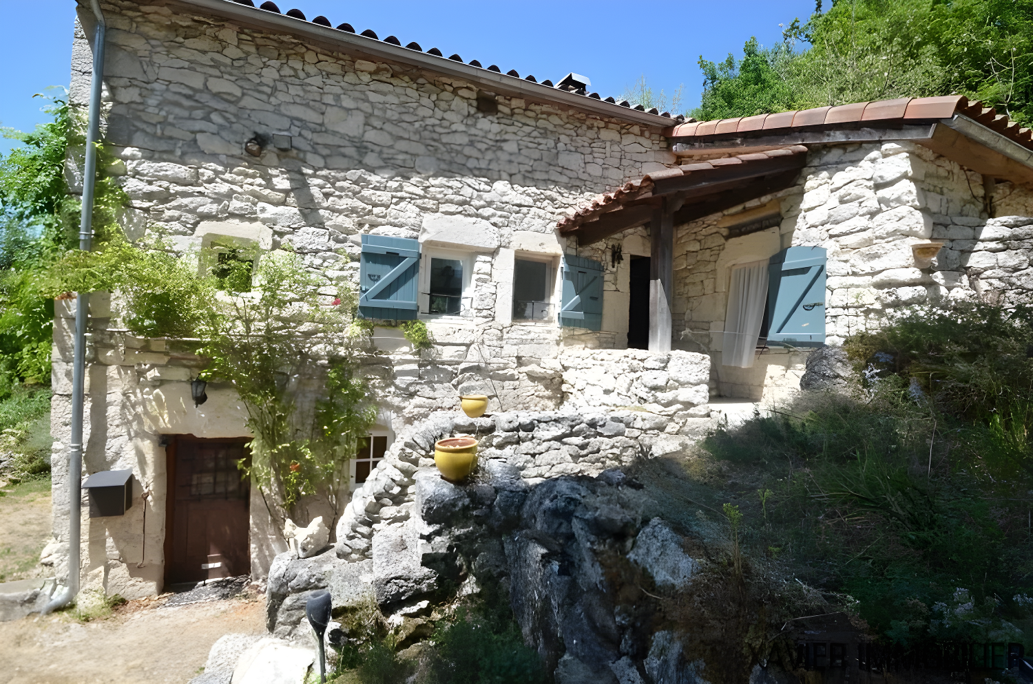 Charming Stone House Located at the End of a Small Hamlet.