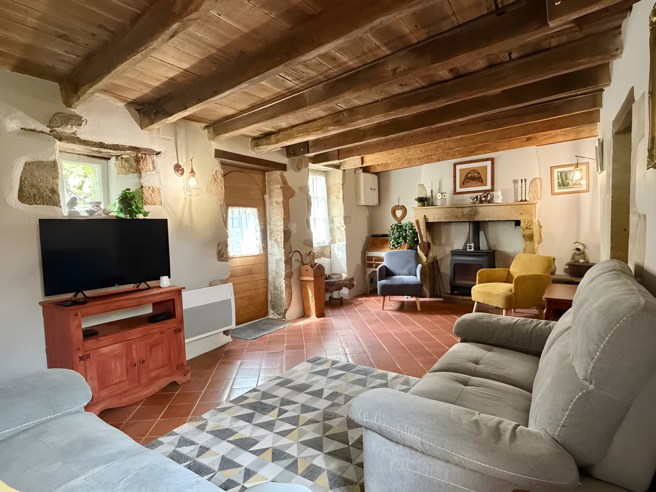 Charming 2-Bed Village House, Vouvant, Vendee photo 2