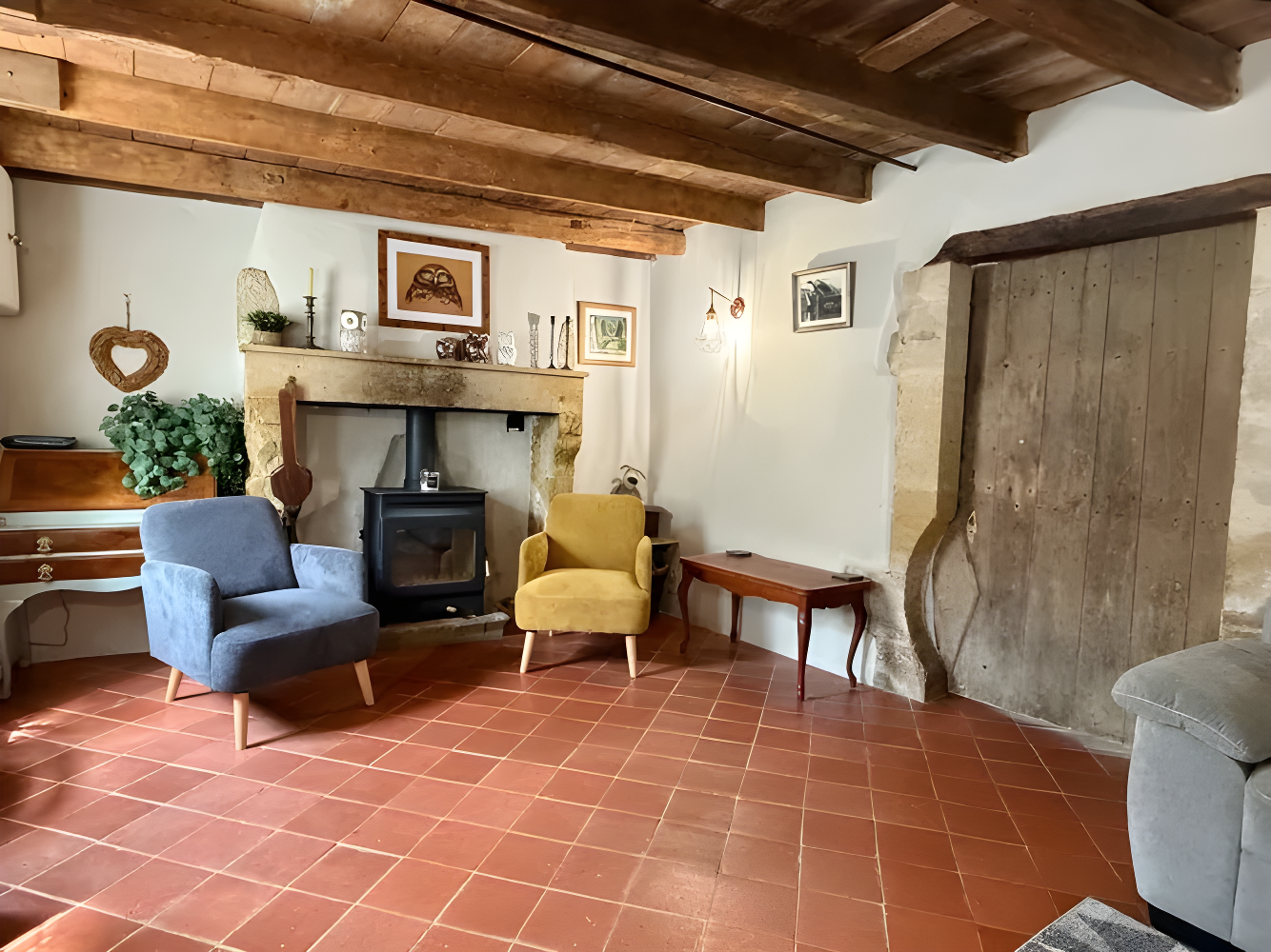 Charming 2-Bed Village House, Vouvant, Vendee photo 3