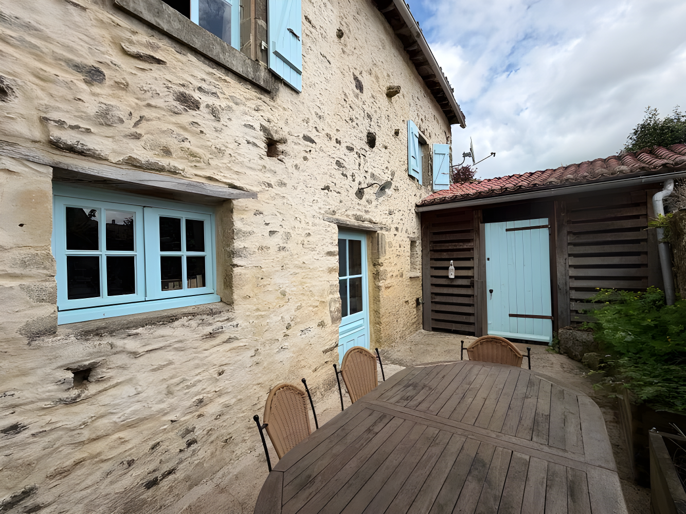 Charming 2-Bed Village House, Vouvant, Vendee photo 5