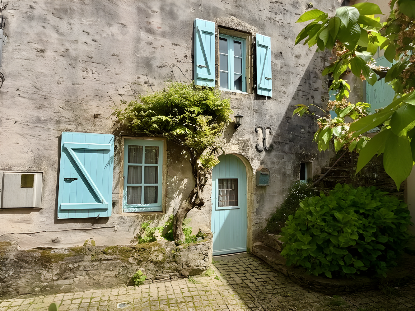 Charming 2-Bed Village House, Vouvant, Vendee