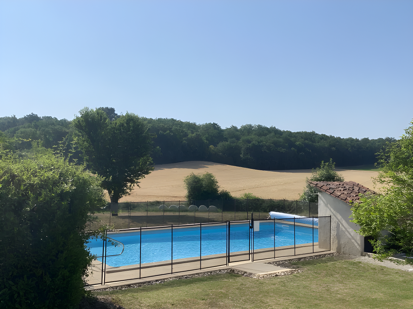 Charming Stone Cottage Near Aubeterre-Sur-Dronne photo 2