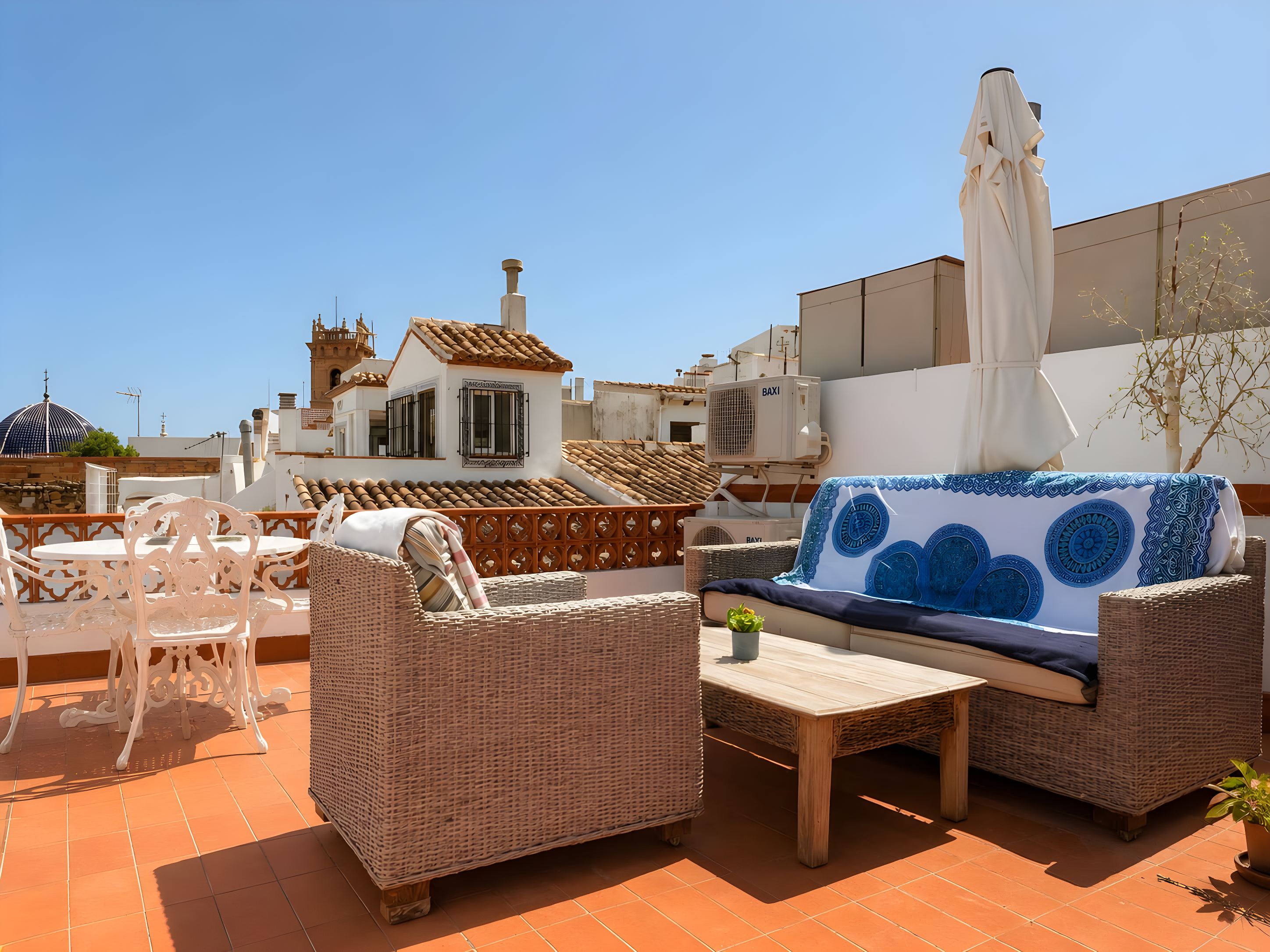 Townhouse for sale in Oliva Pueblo, Oliva, Valencia