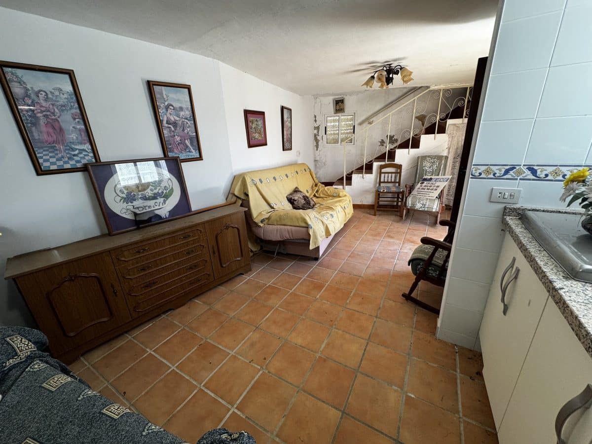 Townhouse for sale in Torre-Alháquime, Cádiz photo 3