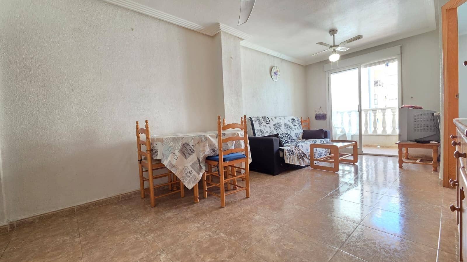 Apartment for sale in Centro, Torrevieja, Alicante photo 3