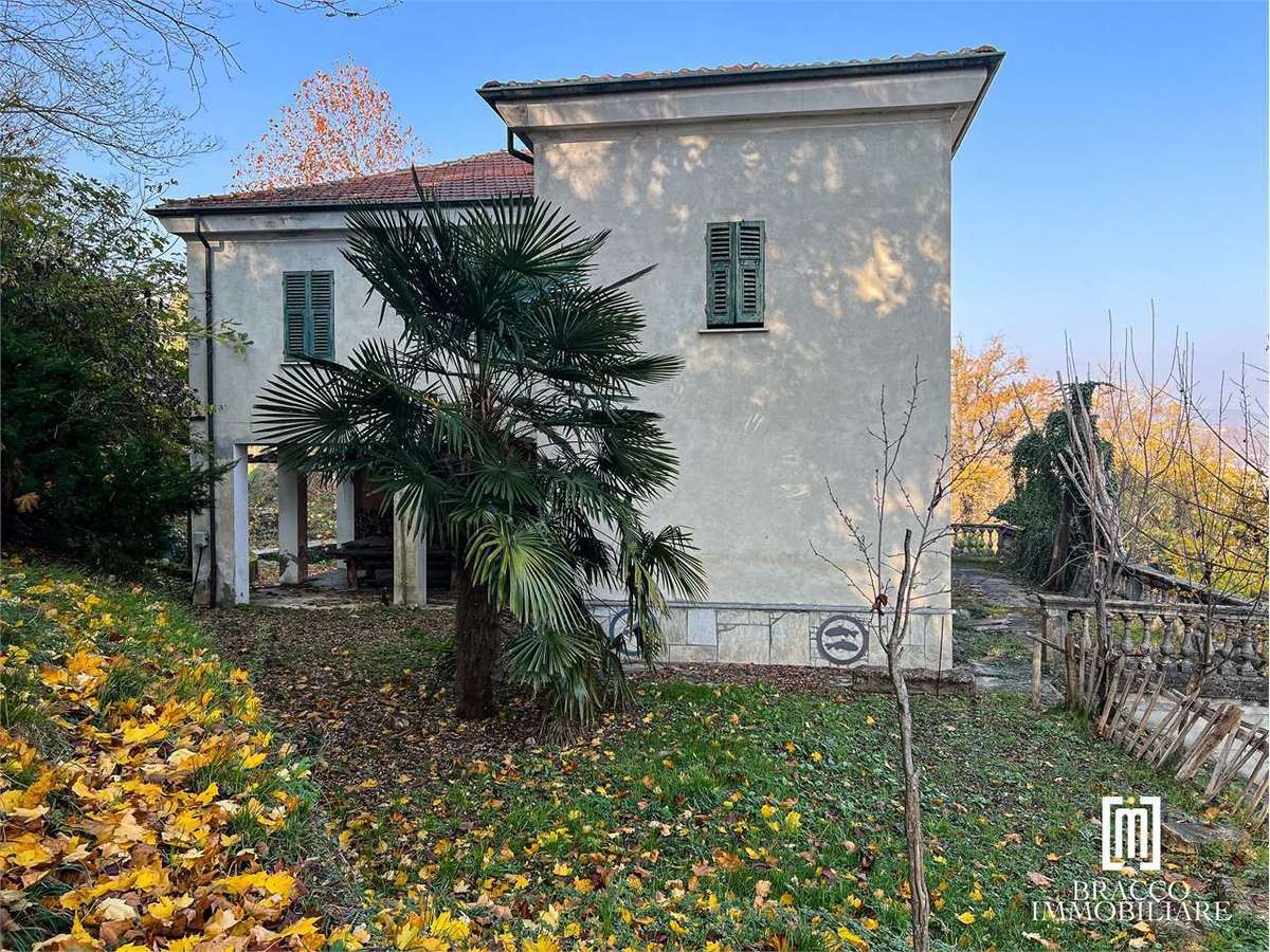 Property in Cairo Montenotte photo 4
