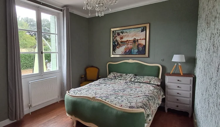 Beautiful, Detached 4 Bed House. Close to all Amenities photo 3