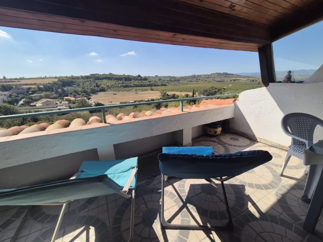 Charming Apartment Offering 75 M2 of Living Space and a Lovely Terrace with Unobstructed Views in a Pleasant and Authent… photo 4