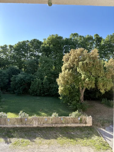 Bright 2-Bedroom Apartment on the Top Floor with Loggia, Swimming Pool and Cellar – la Môle (Gulf of Saint-Tropez) photo 2