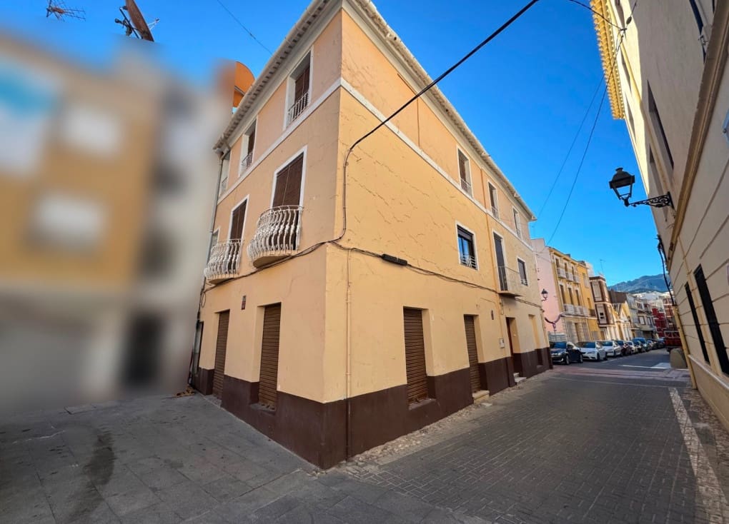 Townhouse for sale in Blanca, Murcia photo 2