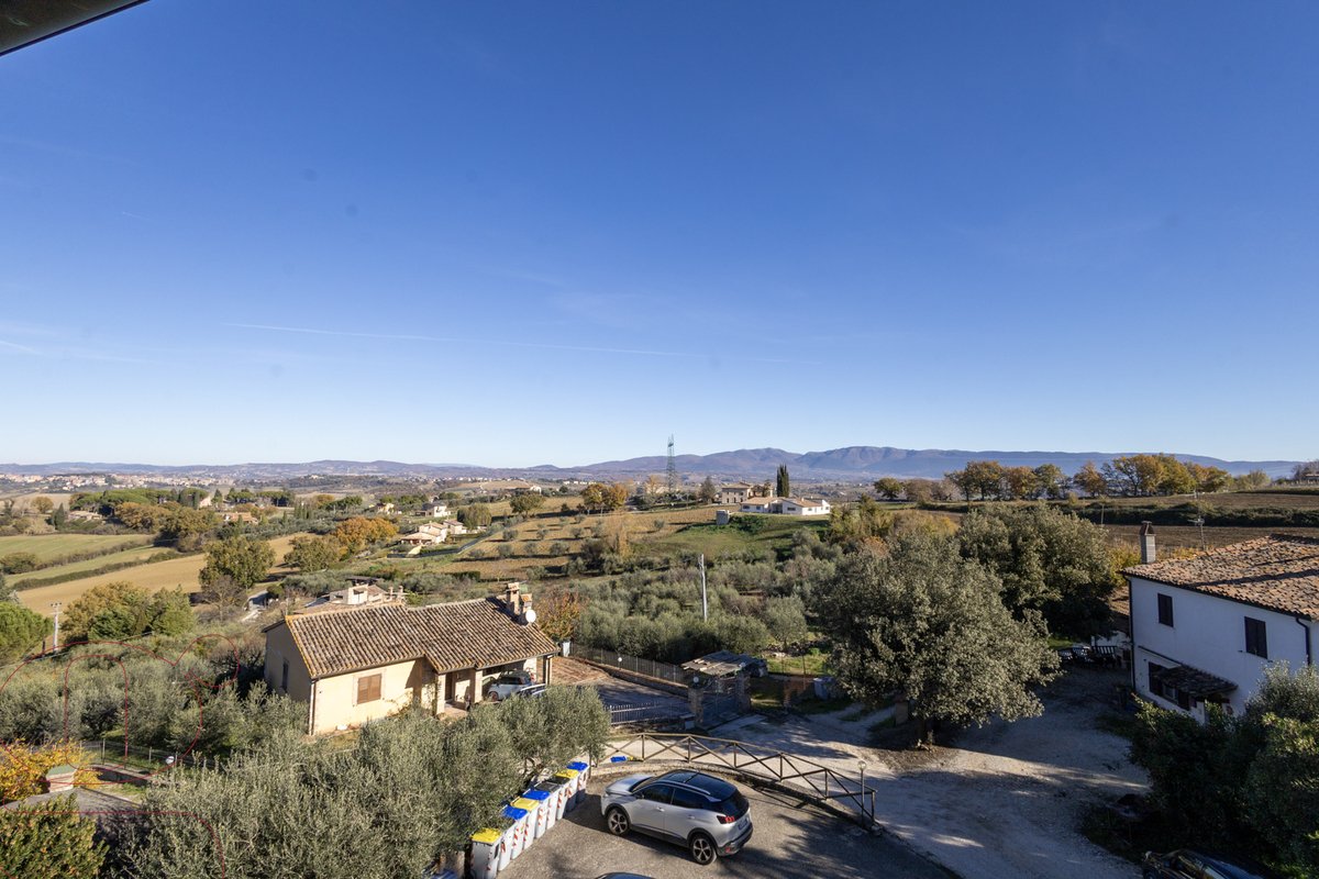 3 bedrooms apartment, 180 m² Todi, Perugia (province) photo 5