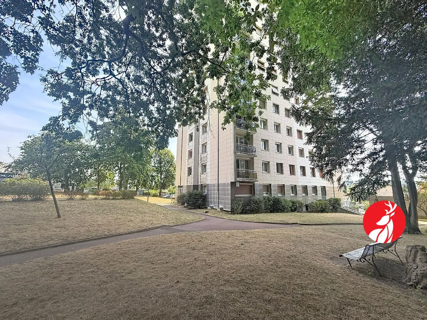 Apartment for sale in Avon — 2 bedrooms, 68 m²