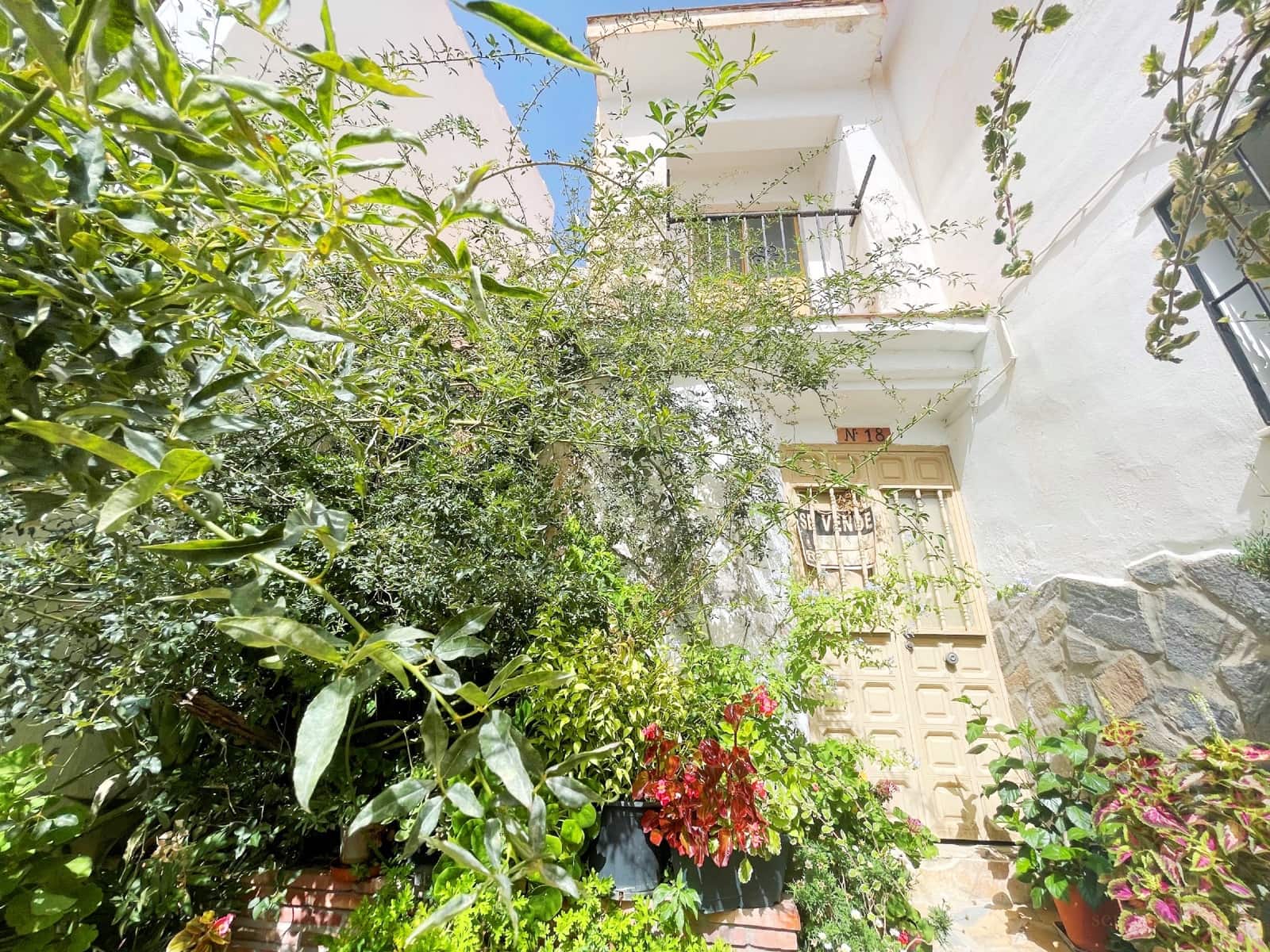 Townhouse for sale in Sedella, Málaga photo 2
