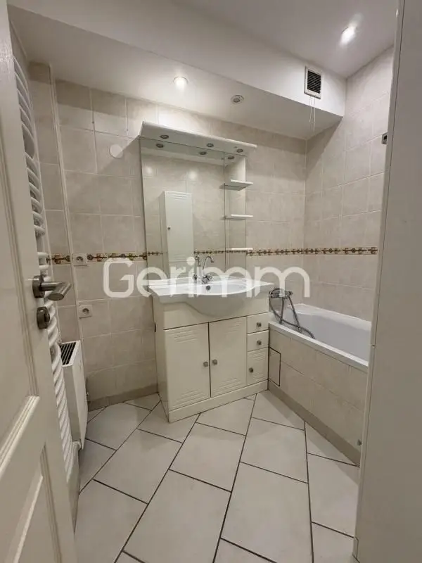 Apartment for sale in Grenoble — 2 bedrooms, 68 m² photo 5