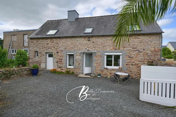 Property for Sale between Paimpol and Lanvollon Cotes-D'armor photo 2
