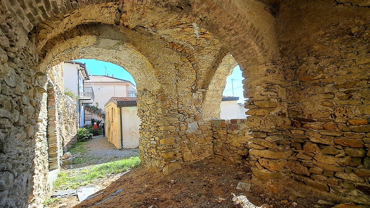 4 bedrooms historic house, 215 m² Cisano sul Neva, Savona (province) photo 4
