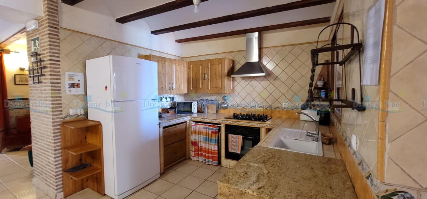 Townhouse for sale in Albaida, Valencia photo 3