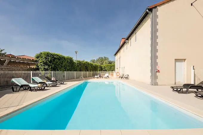 Apartment for sale in Gerzat — 3 bedrooms, 83 m² photo 3