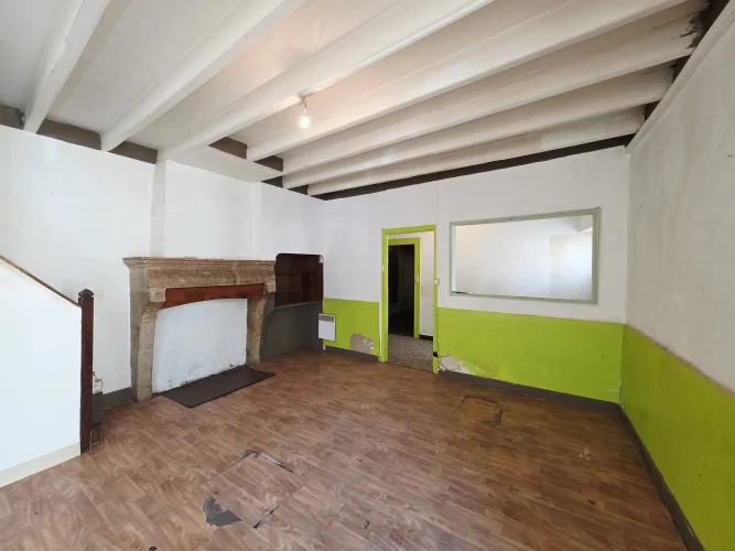 Monségur, Village House with 3 Bedrooms and Excellent Potential photo 5