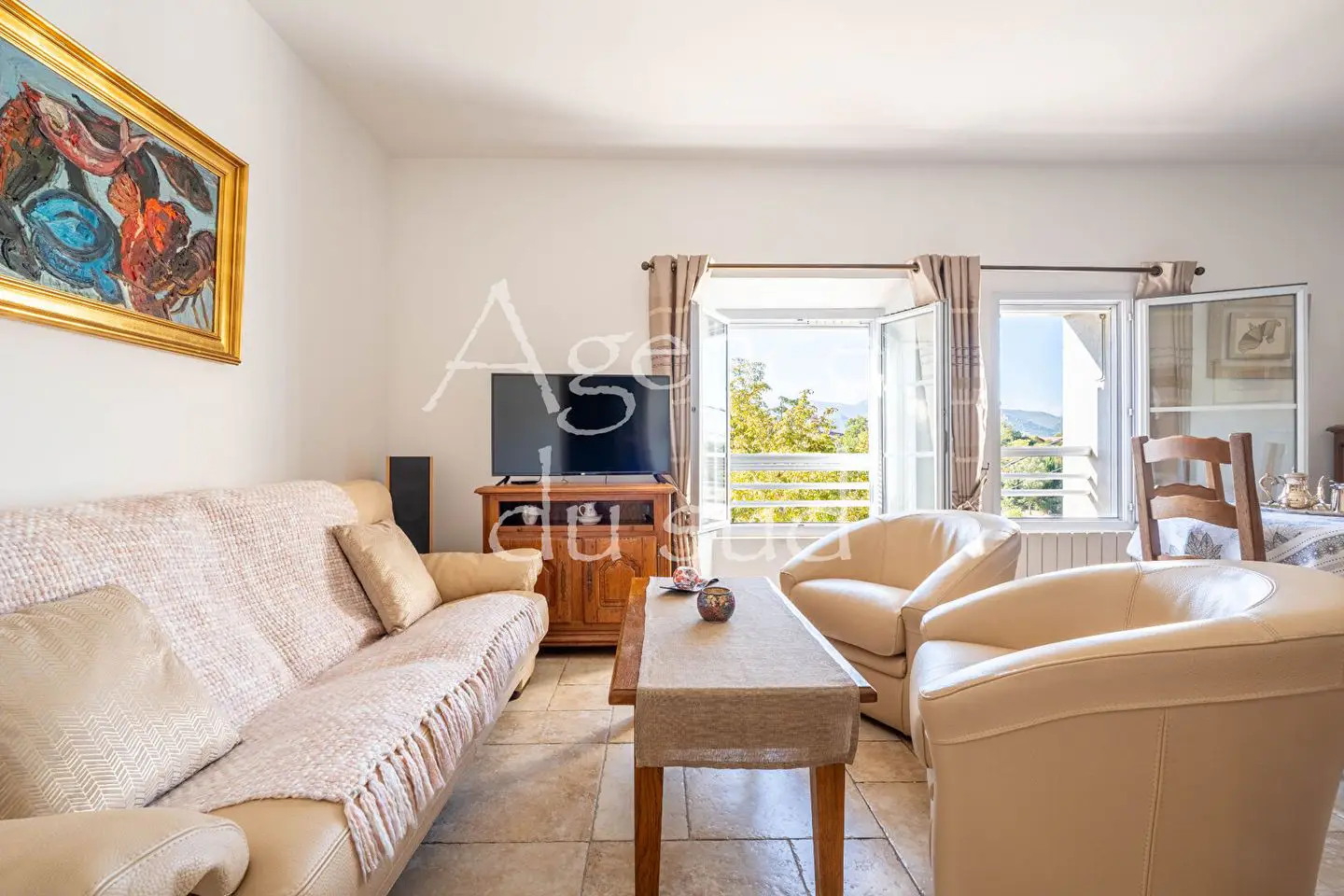 Apartment for sale in Marseille 11ème arrondissement — 2 bedrooms, 64 m² photo 3