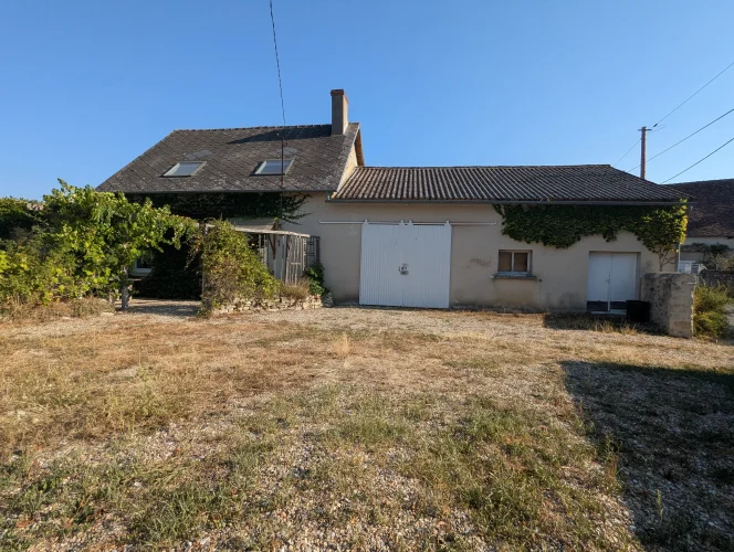 Delightful Character Property just 6km from Amenities
