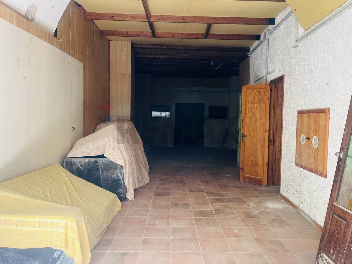 Property in Modica photo 3