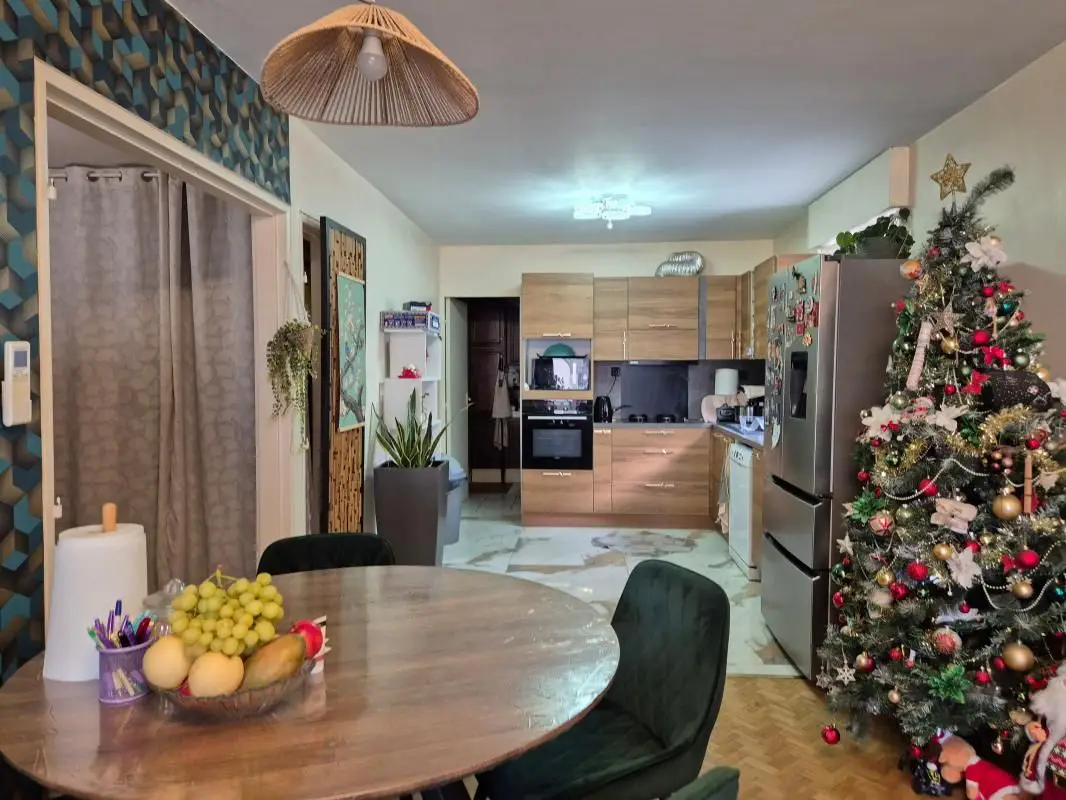 Apartment for sale in Saint-Étienne — 3 bedrooms, 96 m² photo 5