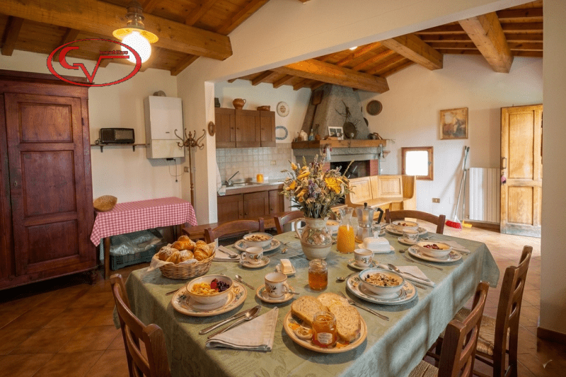 Property in Montevarchi photo 2