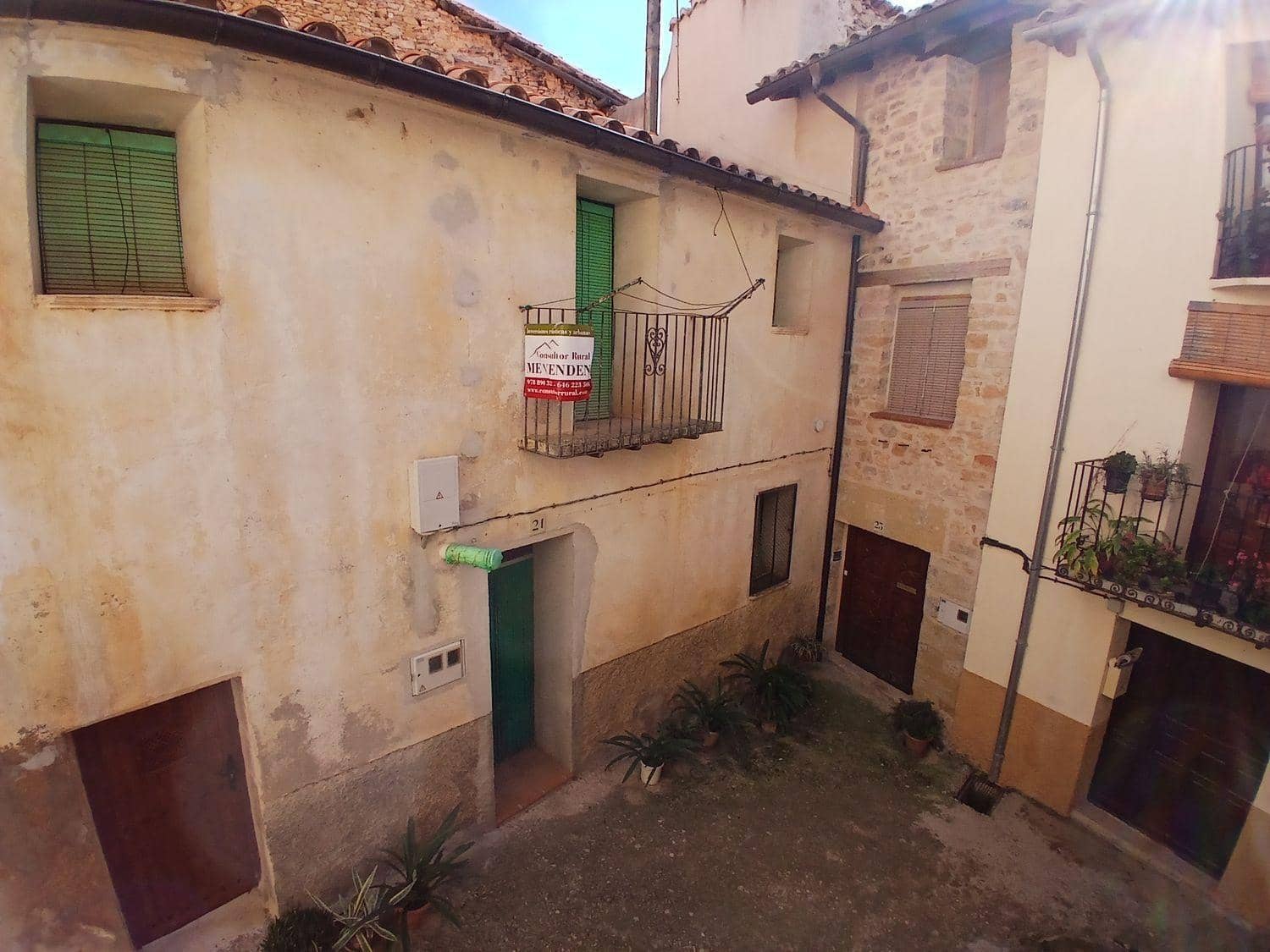 Townhouse for sale in Monroyo, Teruel