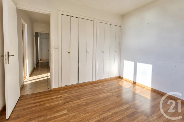 Bastia Montesoro T3 on the 8th Floor with Elevator, Sea and Mountain Views, Terrace, Cellar and Parking photo 5