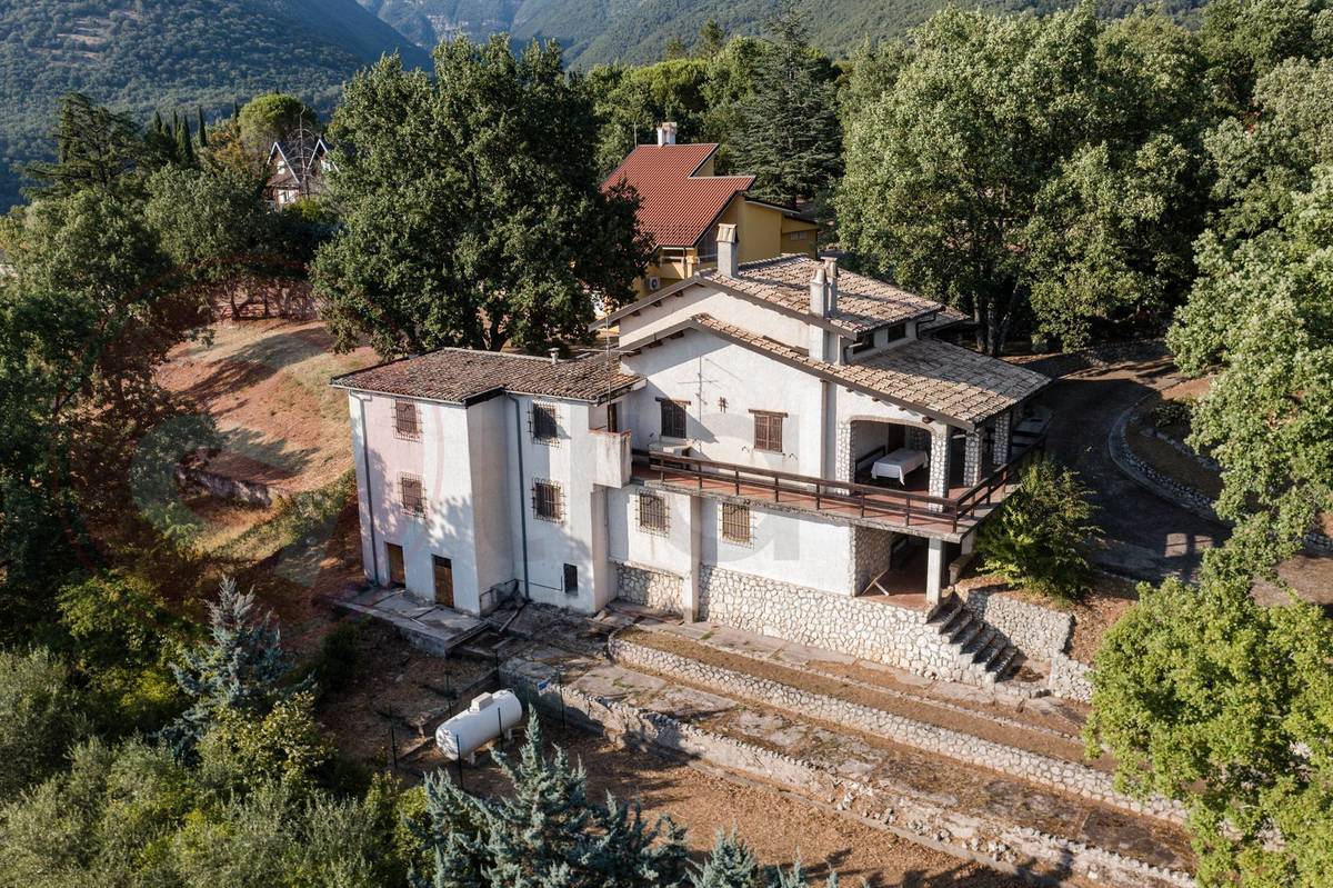 Property in Campoli Appennino photo 4
