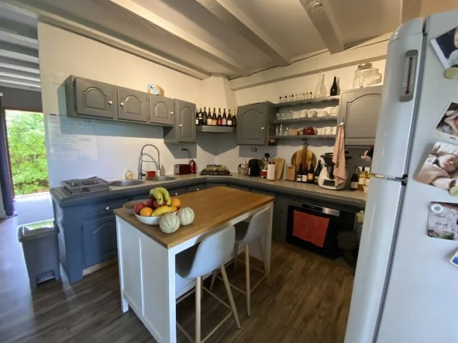 House This Charming Périgord-Style House Will Appeal to you with its Excellent Overall Condition as Well as photo 4