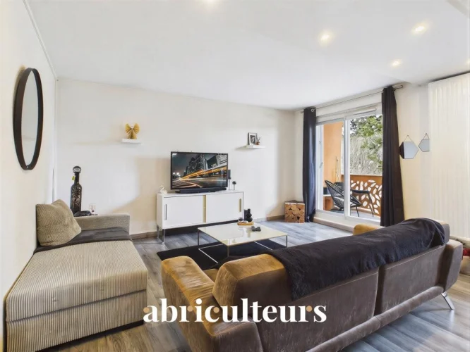 Aix-En-Provence Jas De Bouffan – Bright T3 Apartment with Excellent Energy Performance (Dp