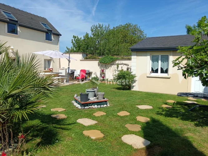 Detached House photo 3