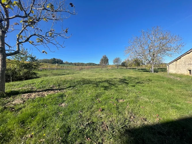 Traditional Four Bedroom Stone Farmhouse, Located in a Generous Garden photo 3