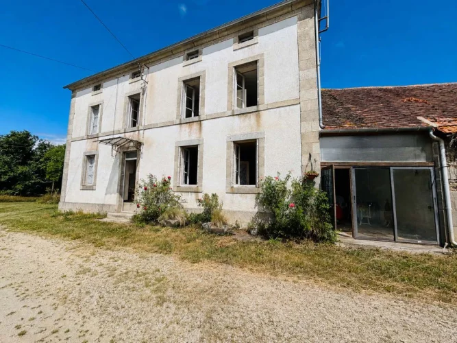 Property in Location: LUSSAT